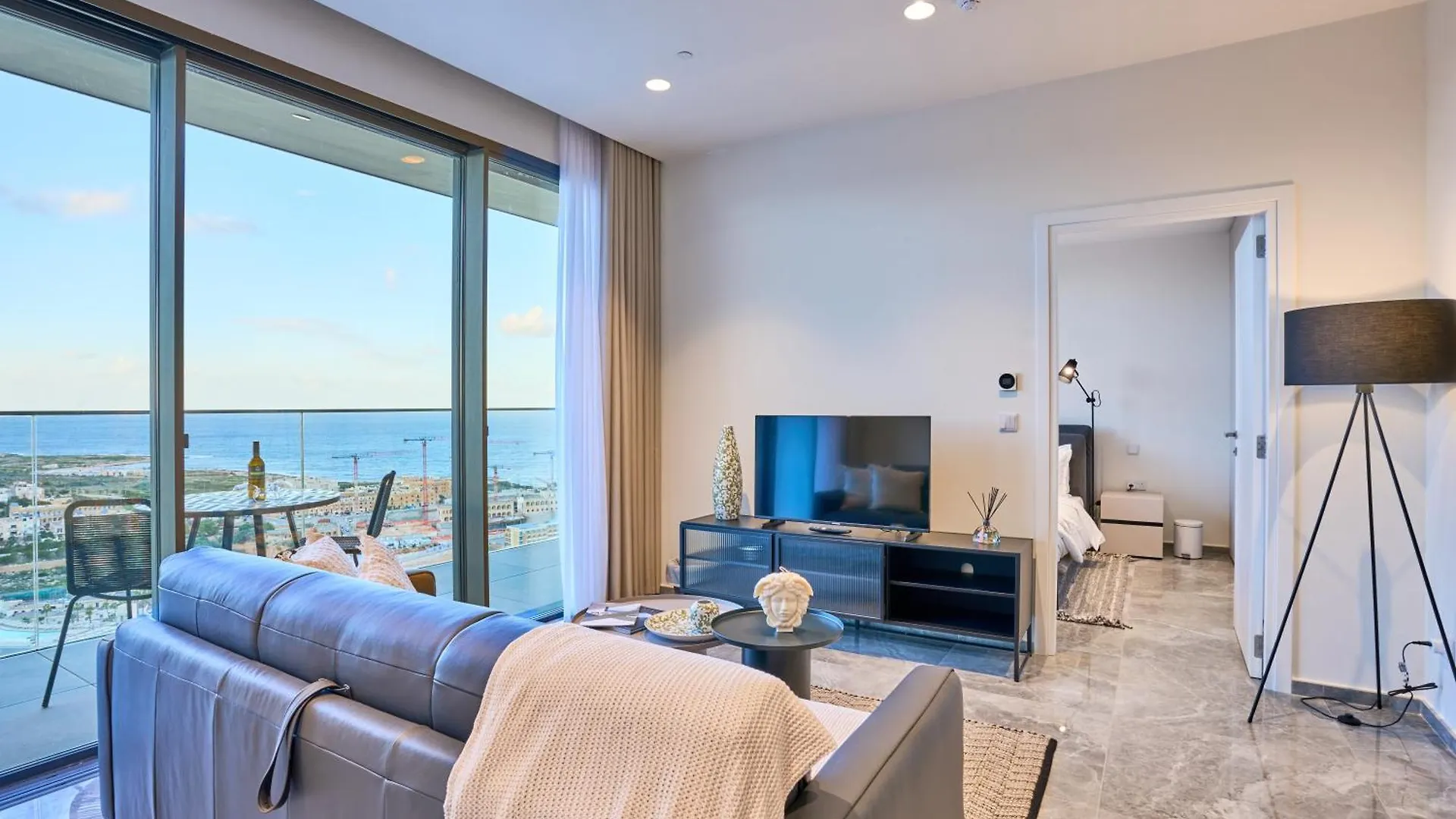 Stunning Seaview Mercury Tower Apartments - Luxurious Twin Units Saint Julian's Malta