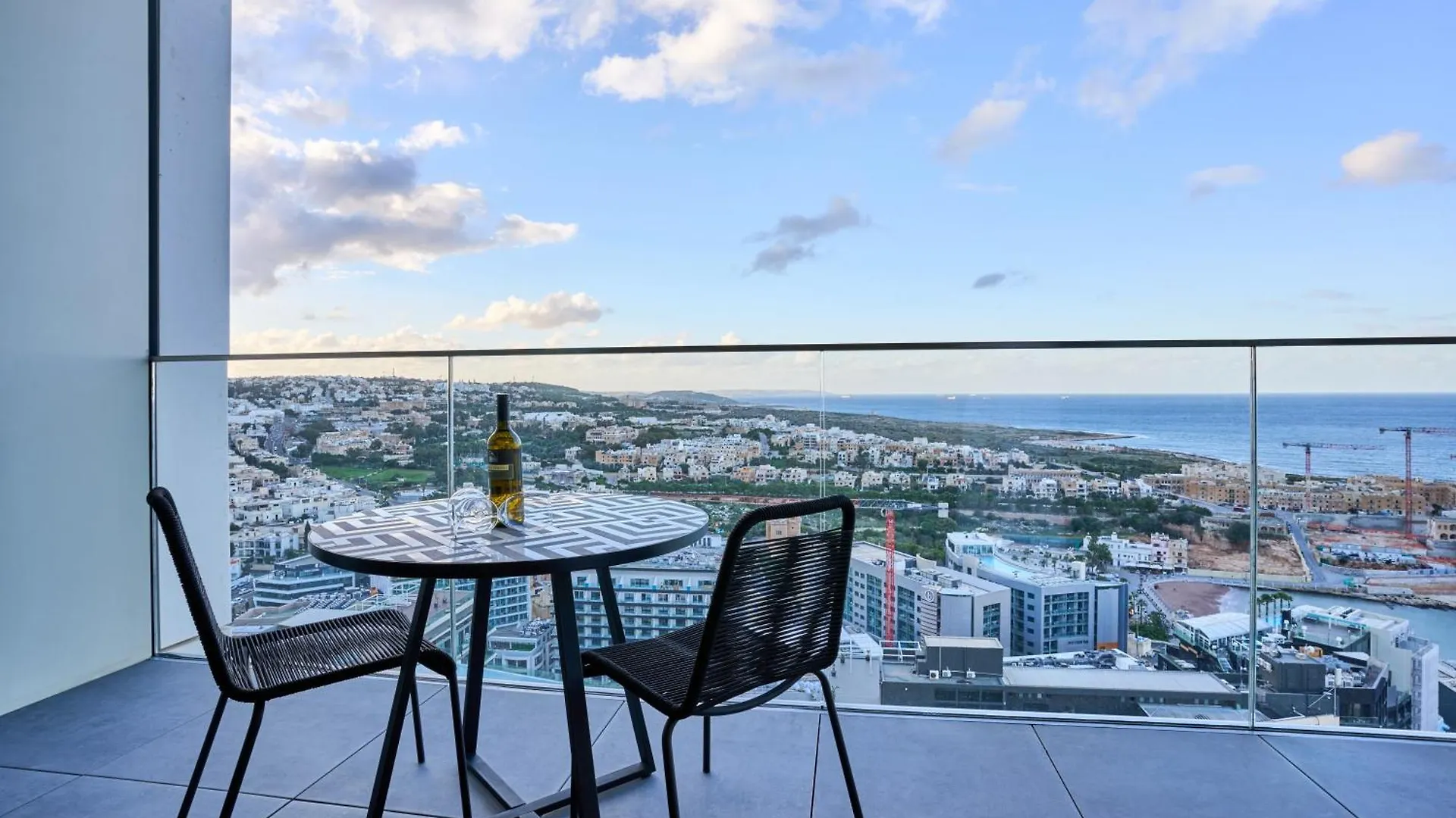 Stunning Seaview Mercury Tower Apartments - Luxurious Twin Units Saint Julian's