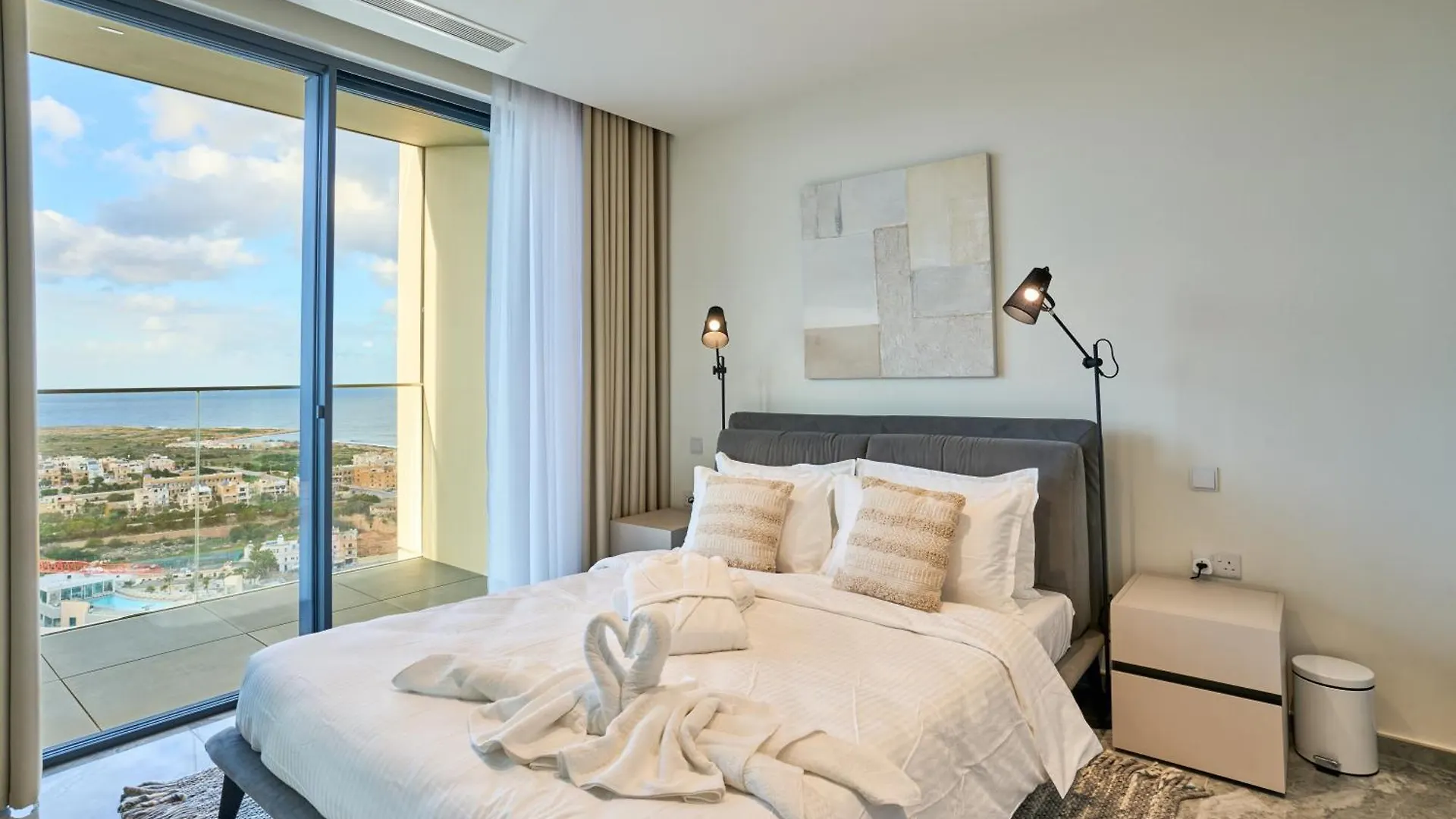 Stunning Seaview Mercury Tower Apartments - Luxurious Twin Units Saint Julian's Malta