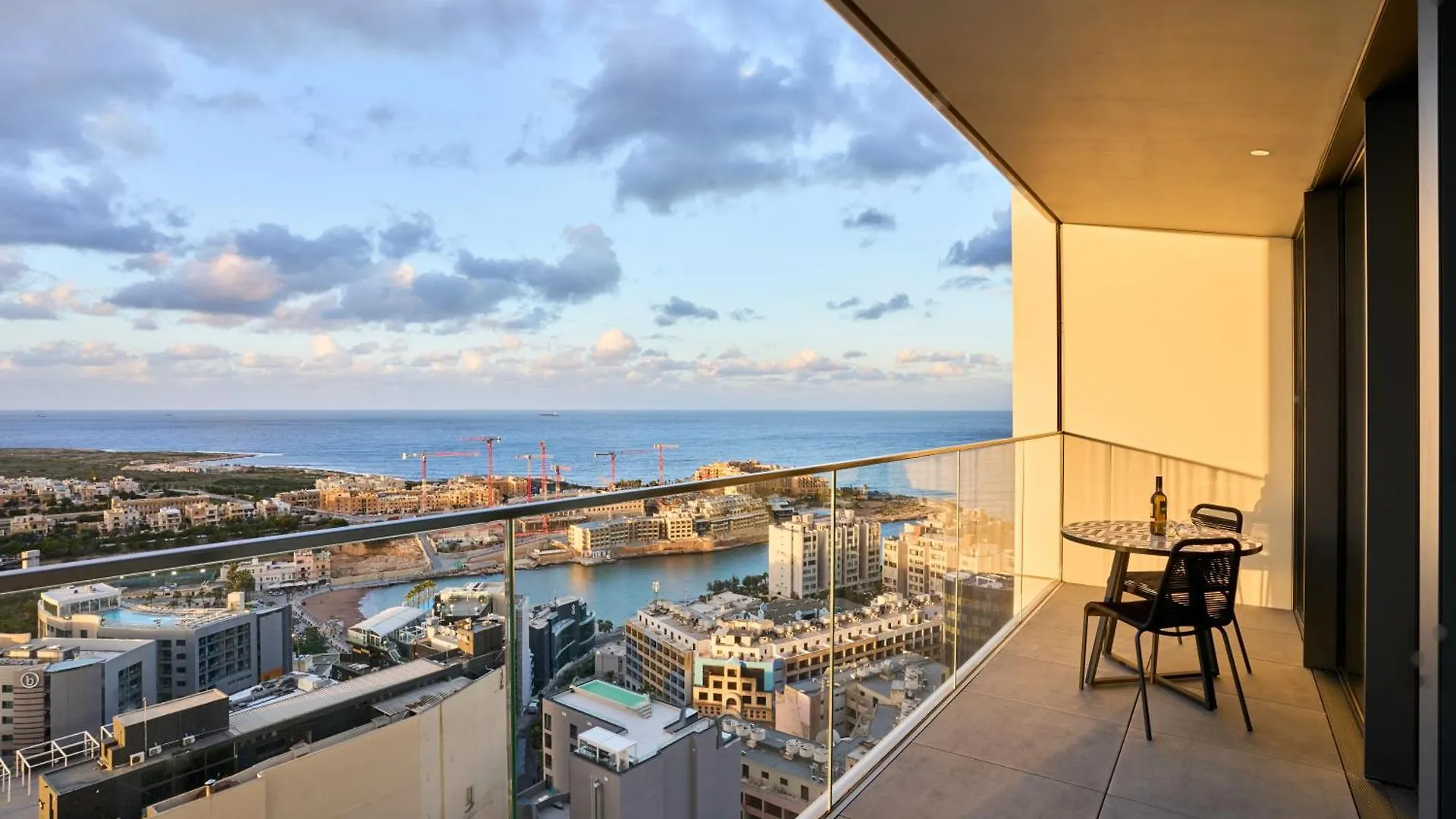 Stunning Seaview Mercury Tower Apartments - Luxurious Twin Units Saint Julian's