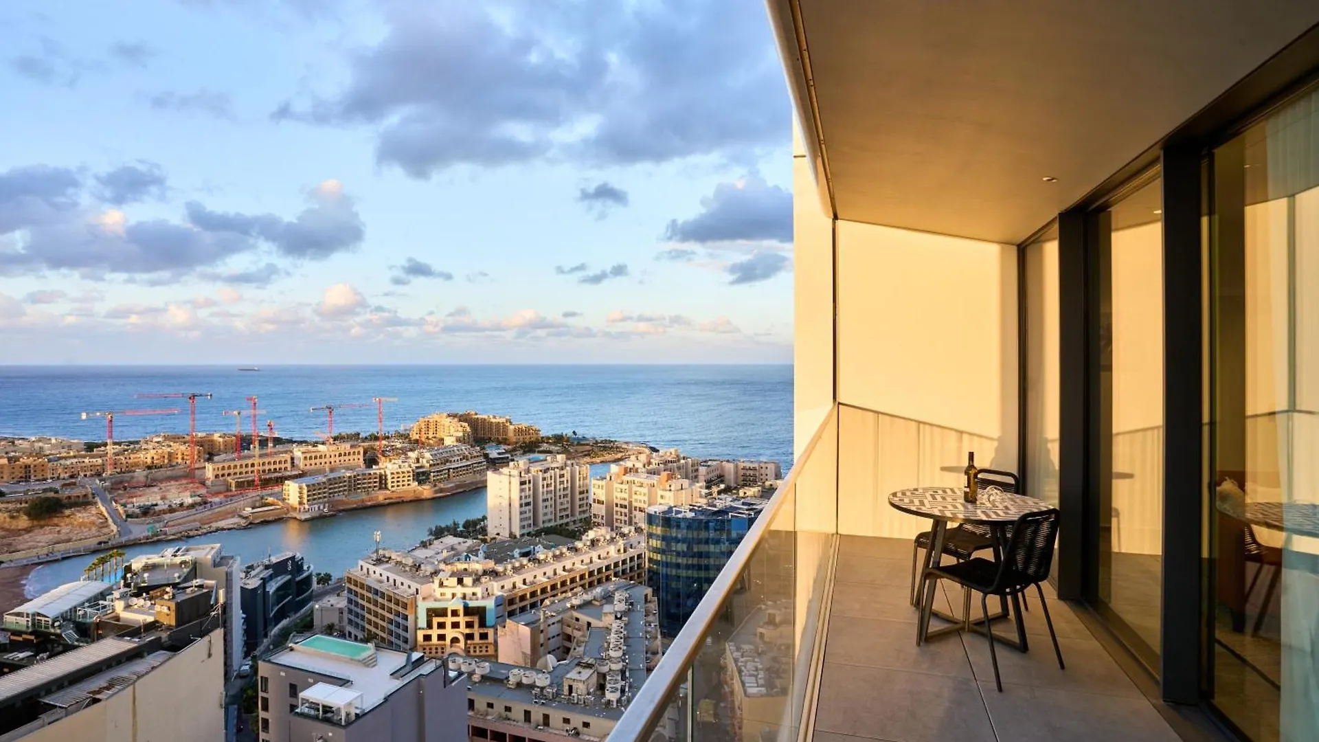 Stunning Seaview Mercury Tower Apartments - Luxurious Twin Units Saint Julian's