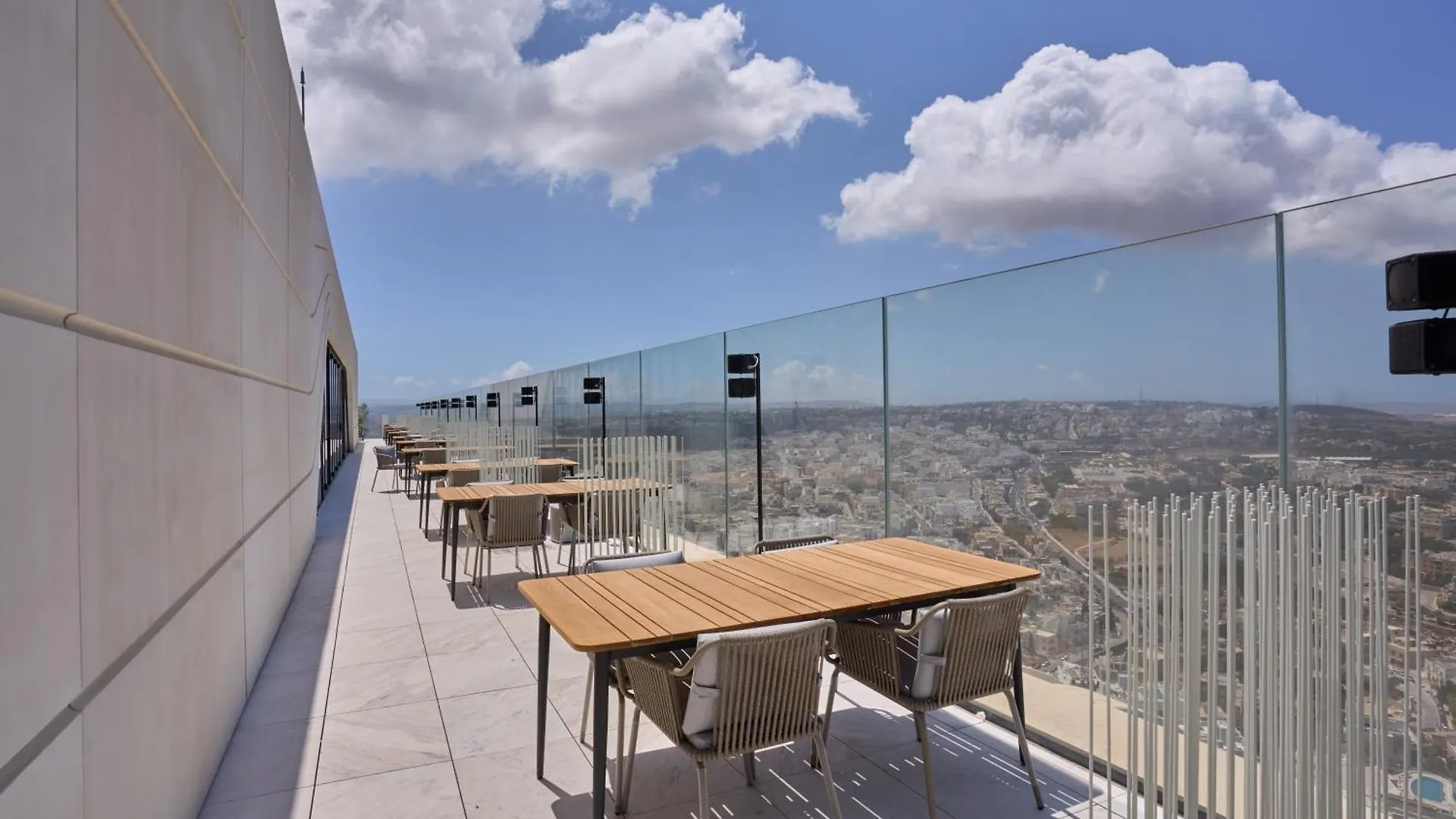 Stunning Seaview Mercury Tower Apartments - Luxurious Twin Units Saint Julian's